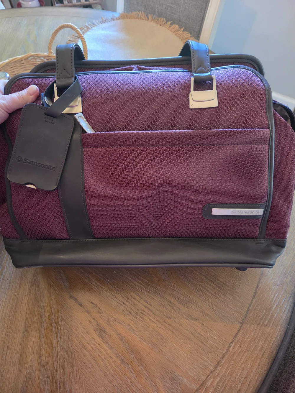 Samsonite Cachet Series Carry On Bag in Wine/Burgundy with Black Trim